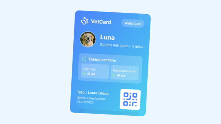 Ejemplo digital de VetCard mostrando vacunas y controles sanitarios al día de una mascota en el celular