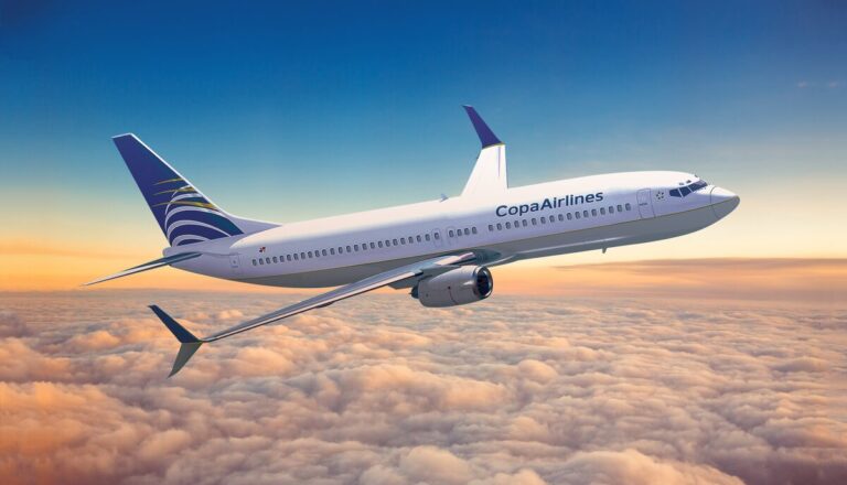Avión de Copa Airlines volando