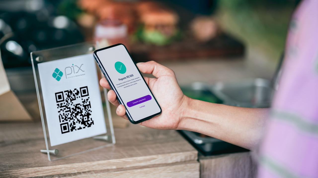 Uso de billeteras digitales y pagos con QR durante las vacaciones