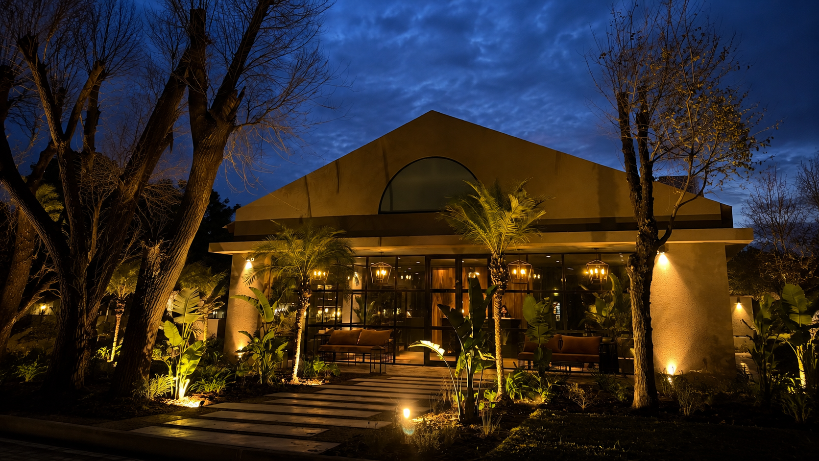 Vista exterior del nuevo restaurante de Enero en Tortugas, un espacio gastronómico rodeado de jardines y emplazado sobre una hectárea de campo